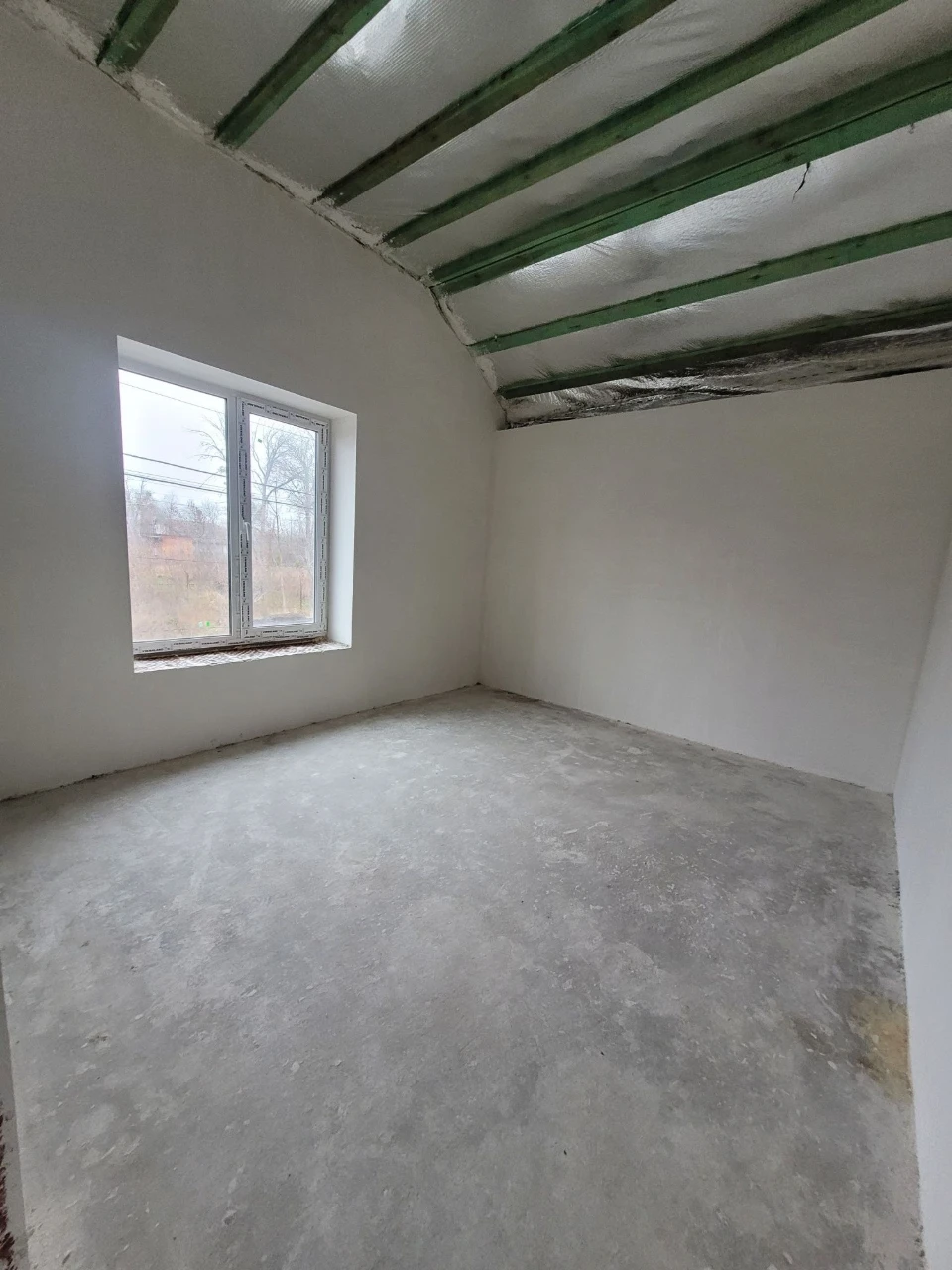 Sale of a newly built modern house
