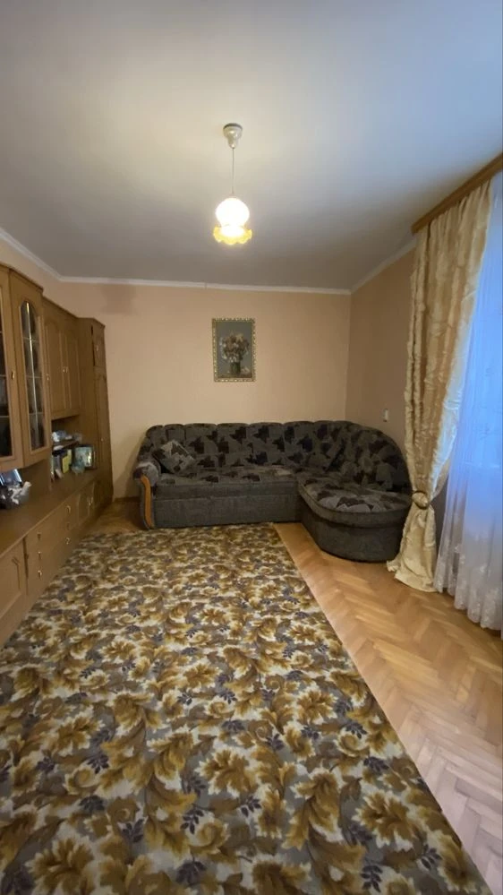 Продается дом с двумя входами