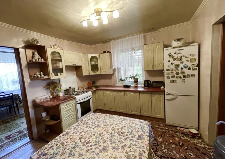 Продаж ч/б в центрі(дитяча лікарня)