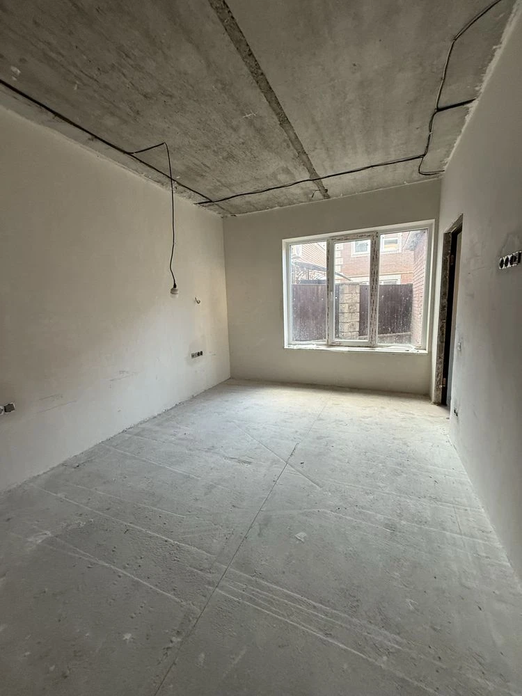 Sale of a townhouse on Falyska Street