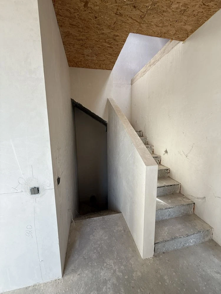 Sale of a townhouse on Falyska Street