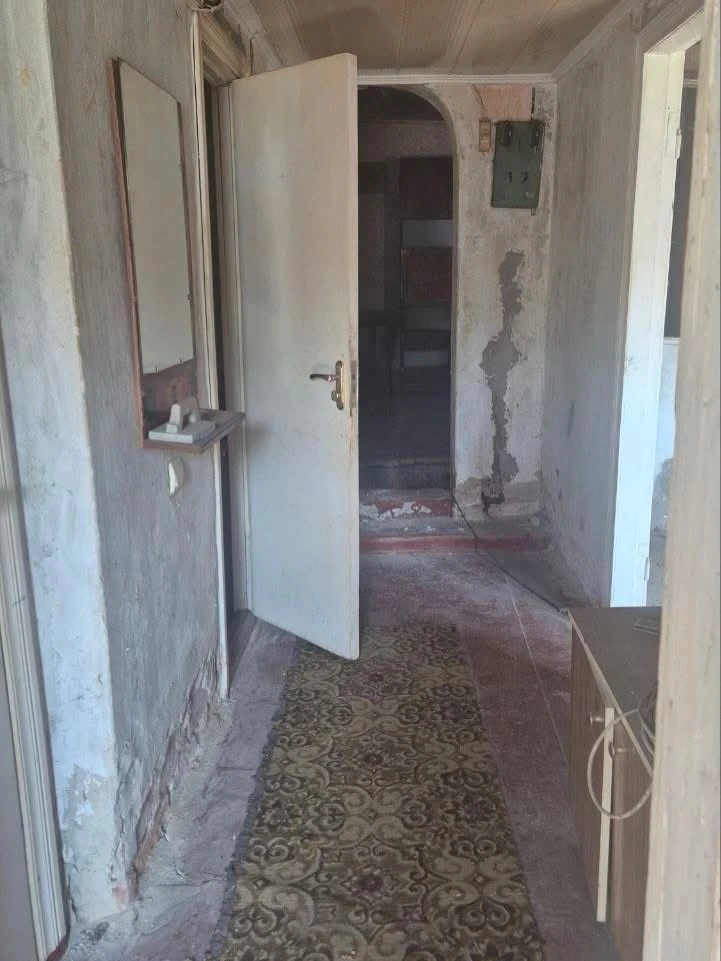 Продаж частини будинку під реконструкцію в центрі міста