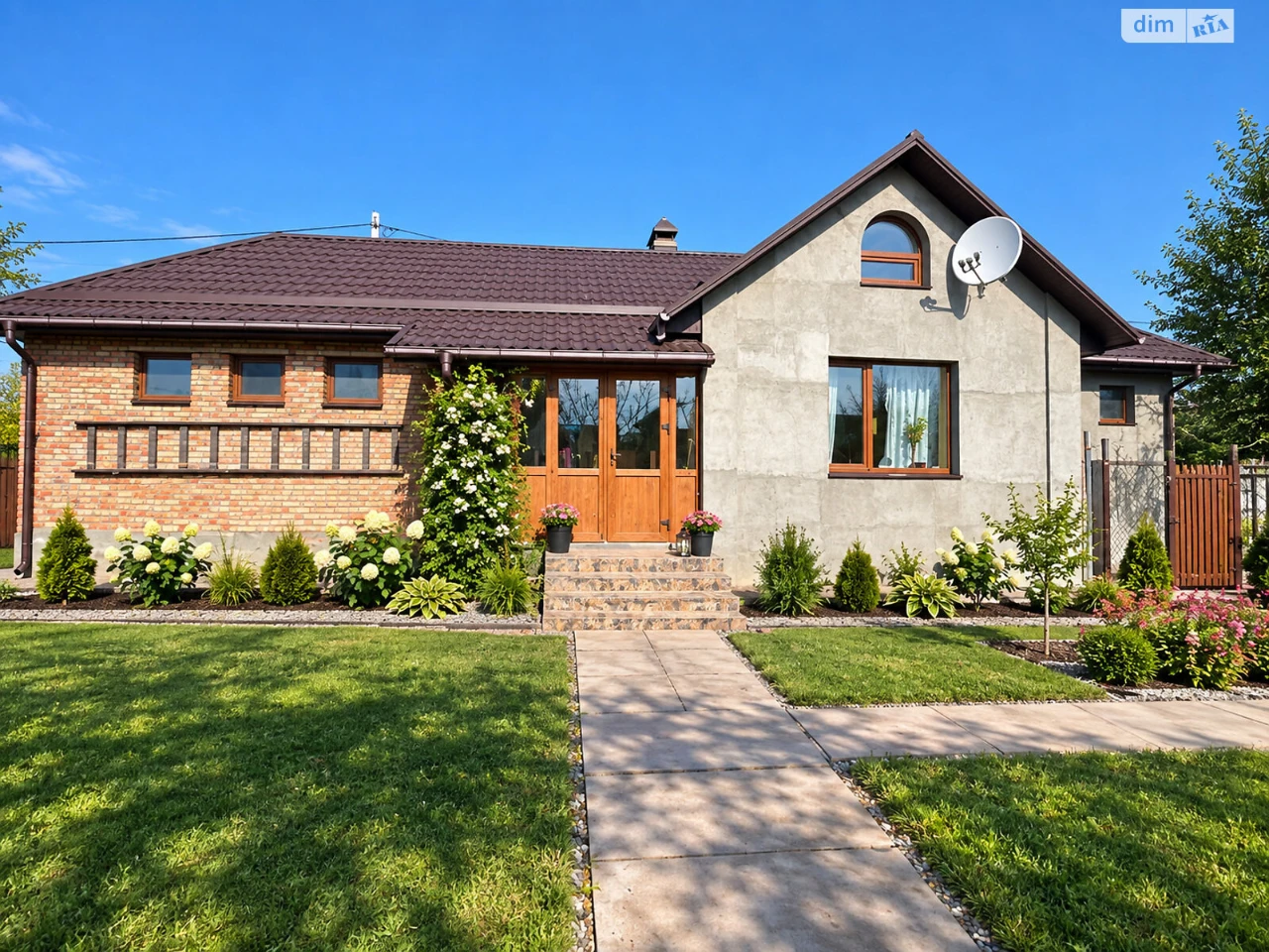 House for Sale in Tarashchan
