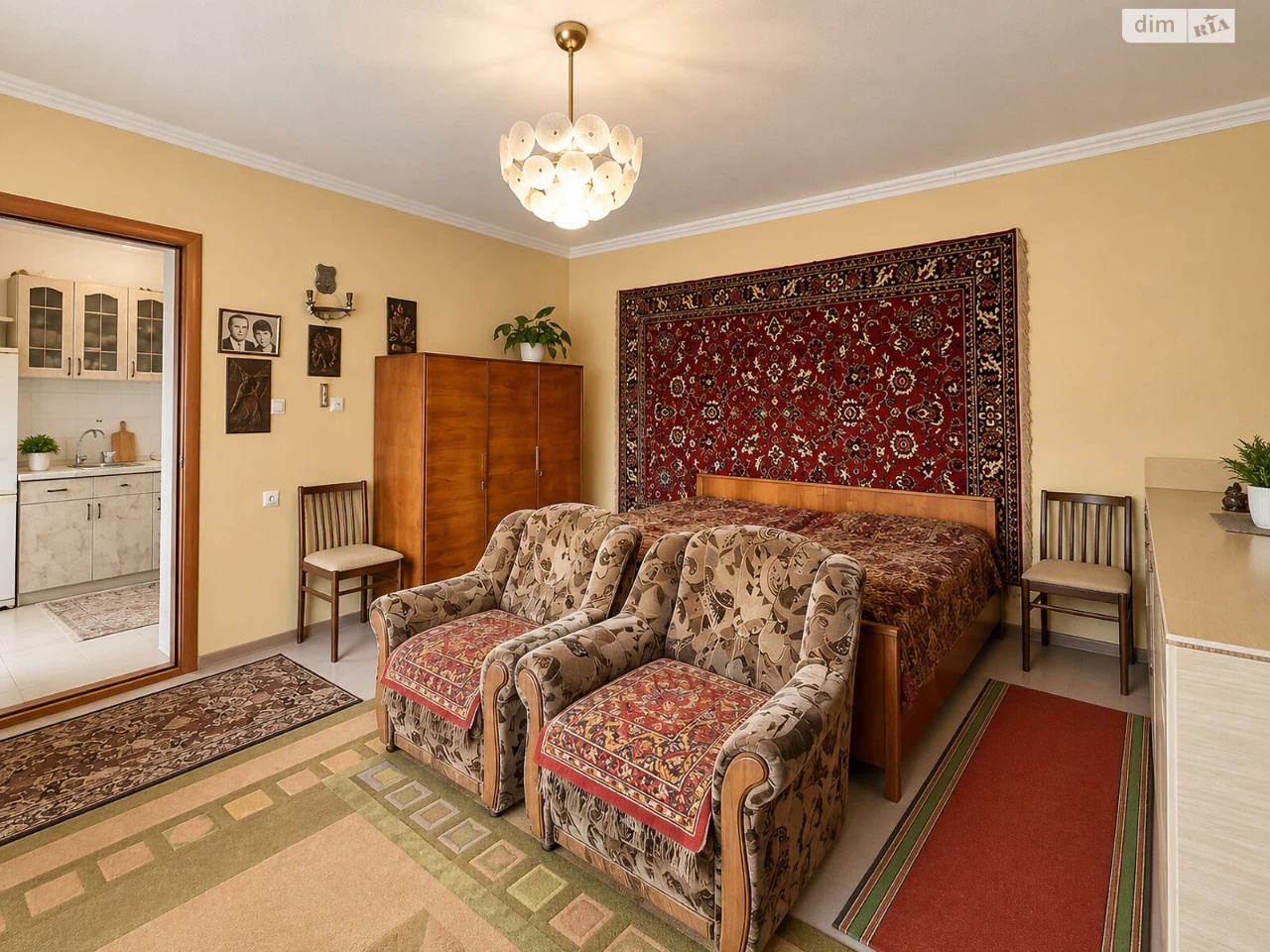 House for Sale in Tarashchan
