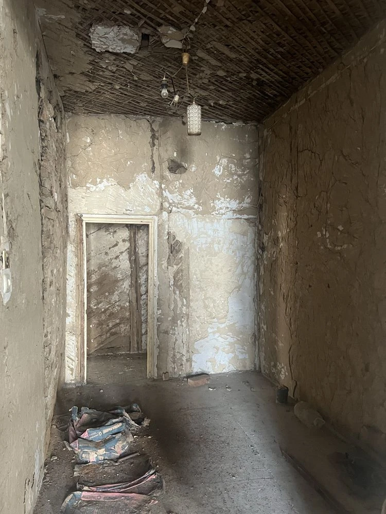 For sale: Part of a house in the city center