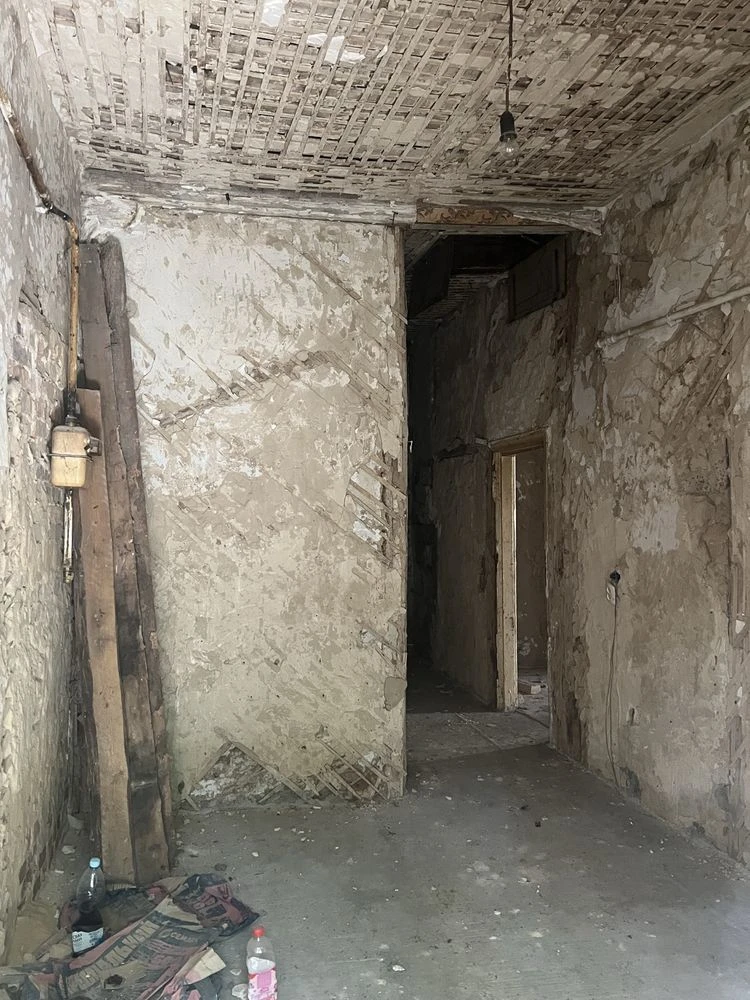For sale: Part of a house in the city center