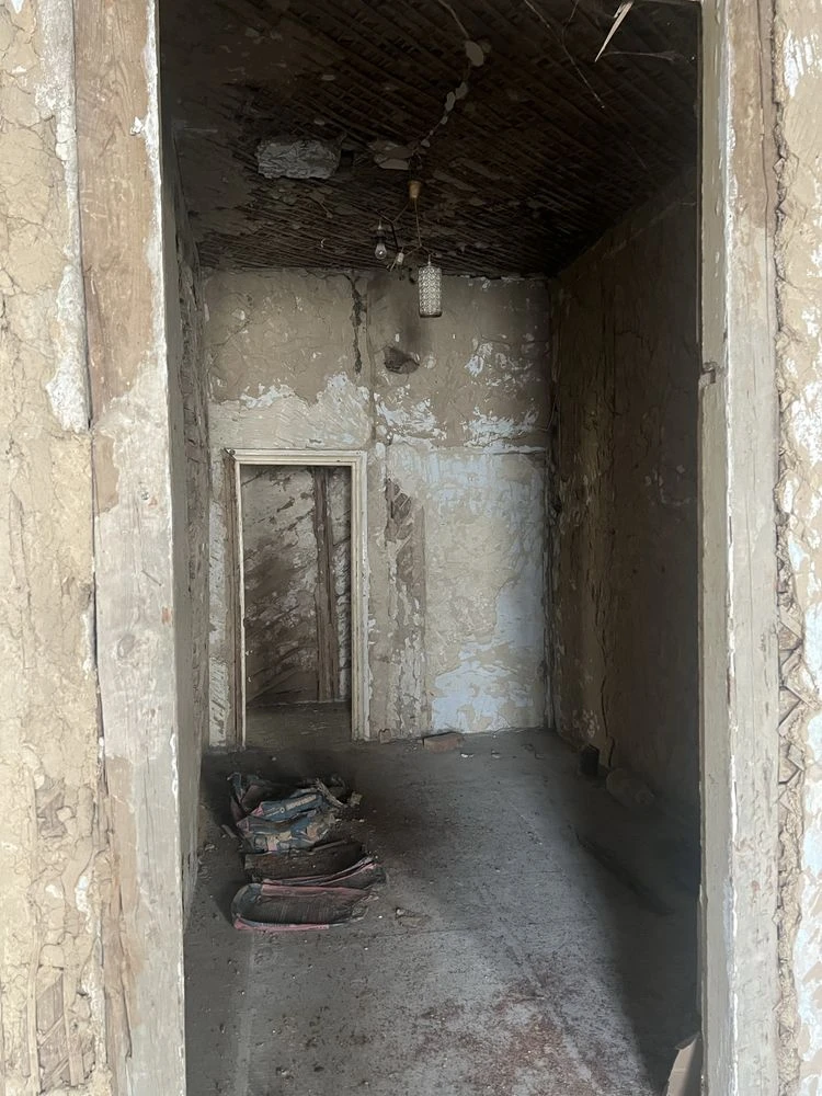 For sale: Part of a house in the city center