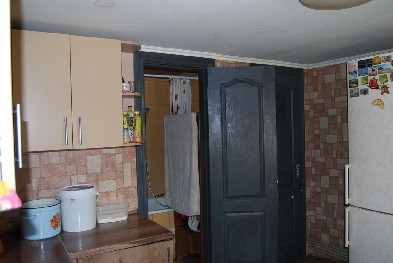 Продам  частину.будинку Заріччя