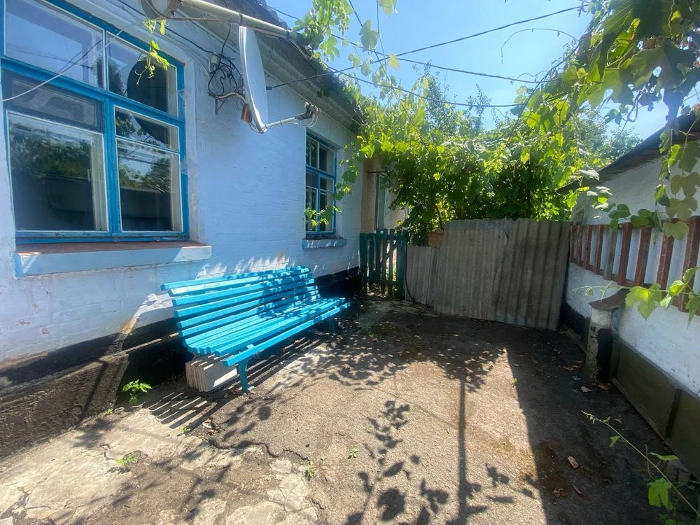Продам частину будинка зі зручностями