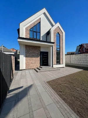 Sale of a MODERN house in a CLOSED complex,
