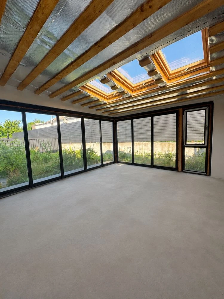 Sale of a MODERN house in a CLOSED complex,