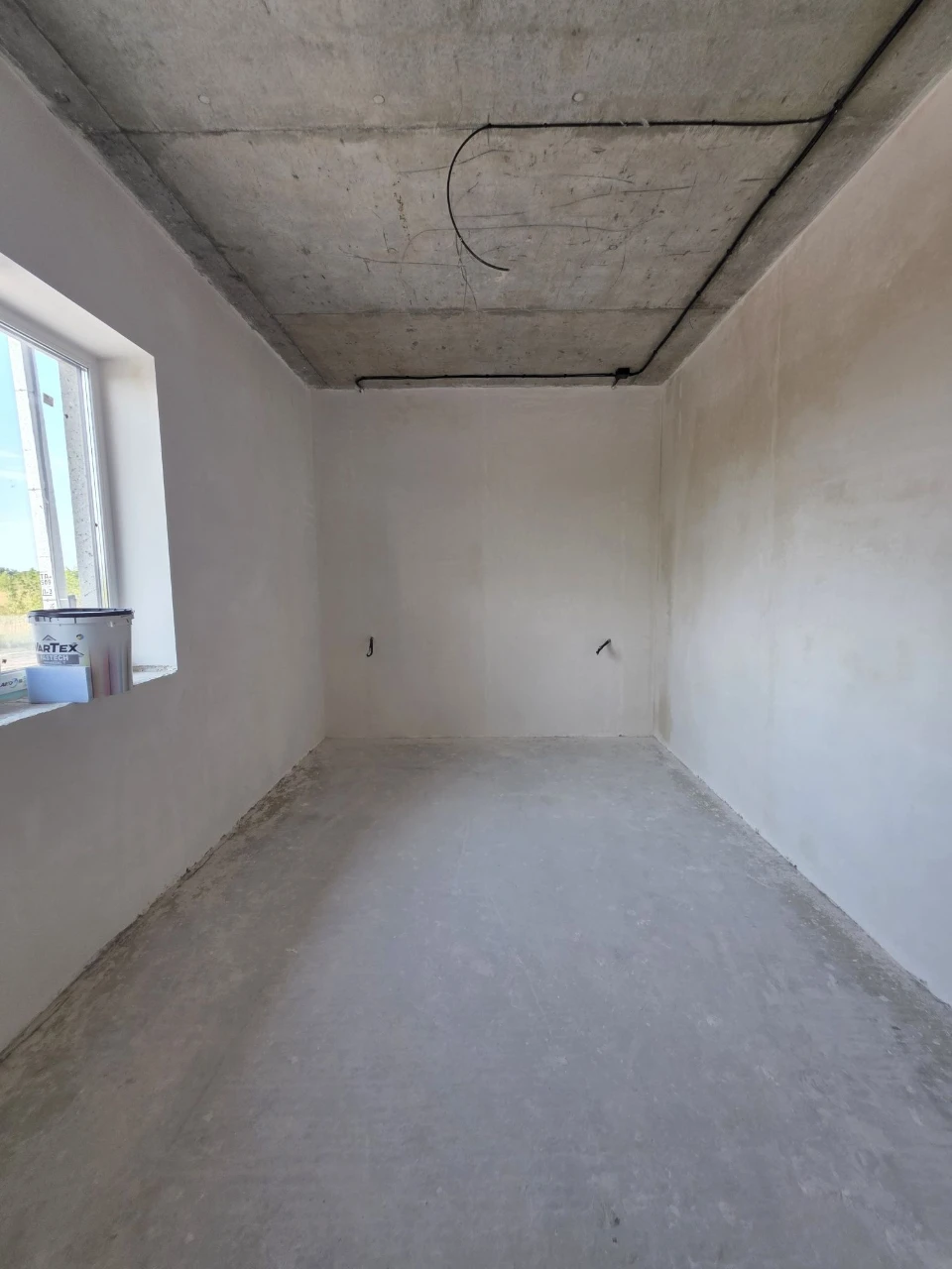 Sale of a new house in the vicinity of Voyksbud
