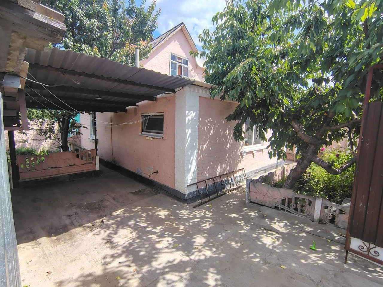 Продается часть дома в Белой Церкви, микрорайон Заричье