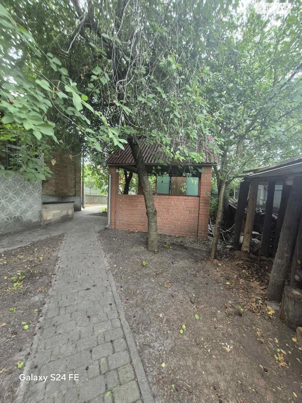 Sale of Part of House in Zalesniche Selishche