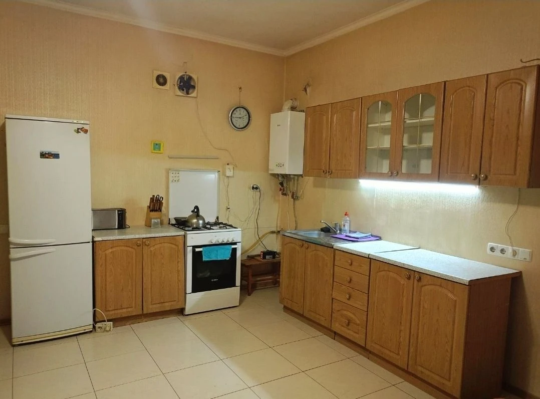 House in the center of Bila Tserkiv - 150 sq m | 2 entrances | Office 35 sq m