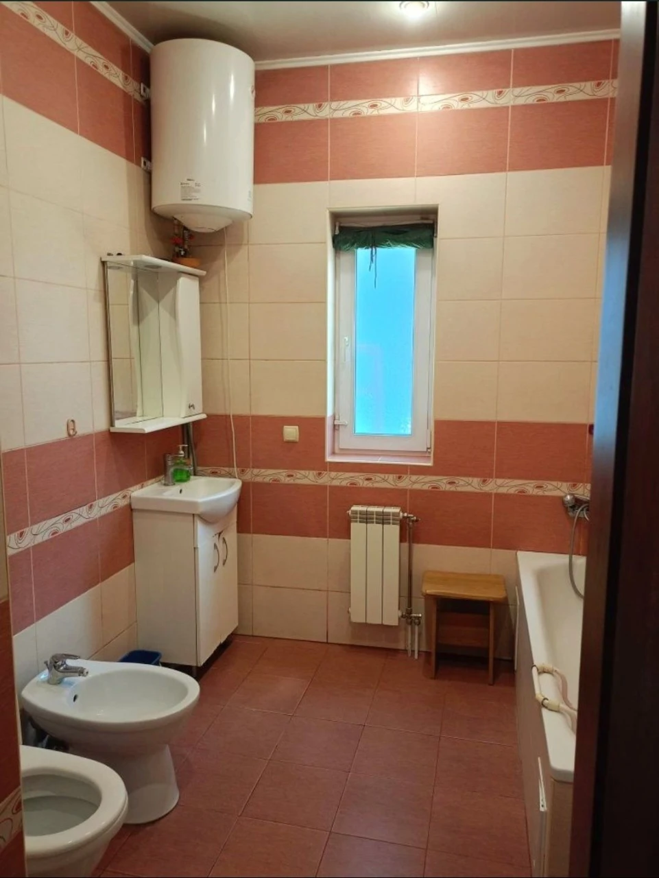 House in the center of Bila Tserkiv - 150 sq m | 2 entrances | Office 35 sq m