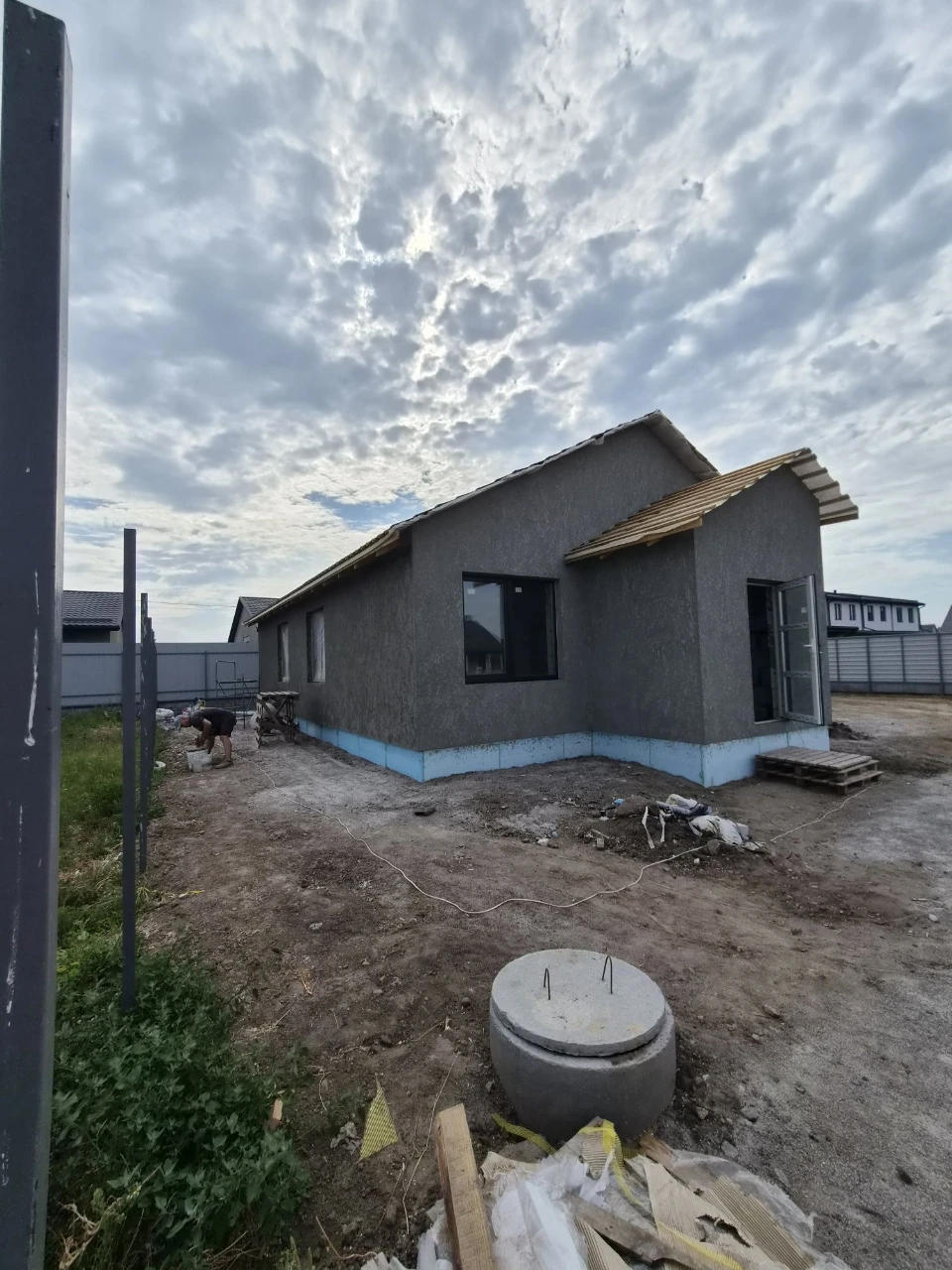 Продам окремий будинок на Летрі/можна під Є-оселю