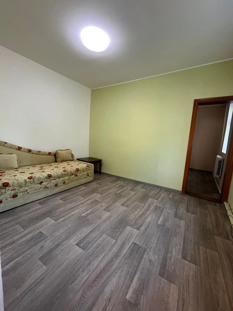 Продам ч/б в центрі.