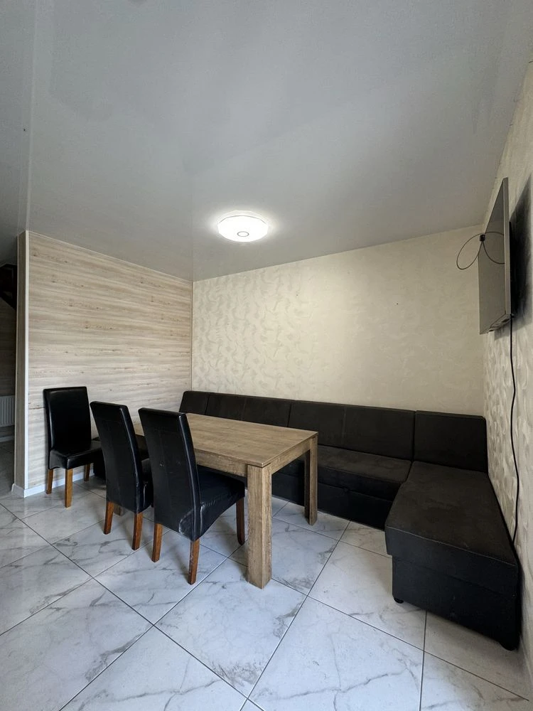 Townhouse with renovation Військбуд