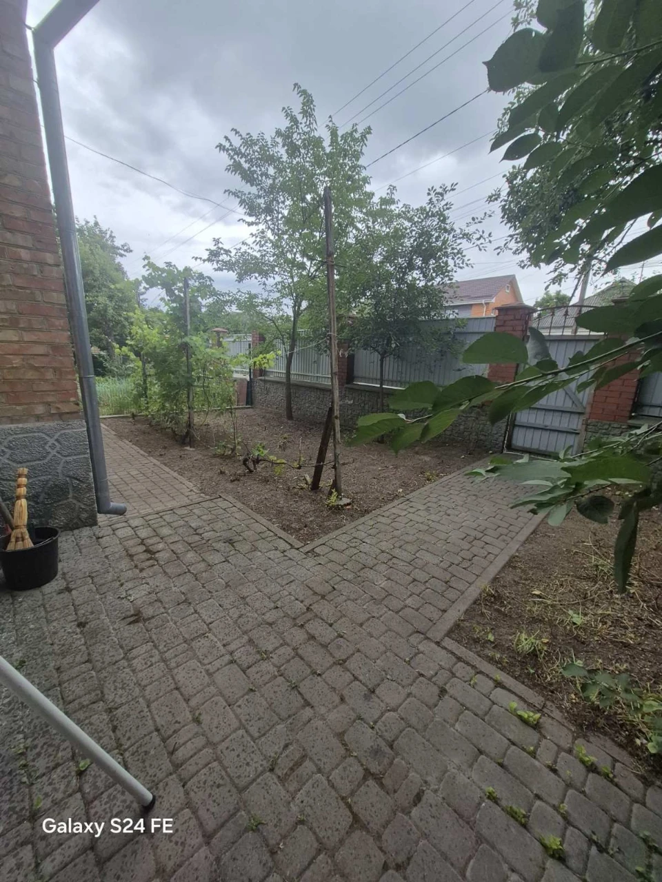 Sale of a part of a house, Zalesniche settlement