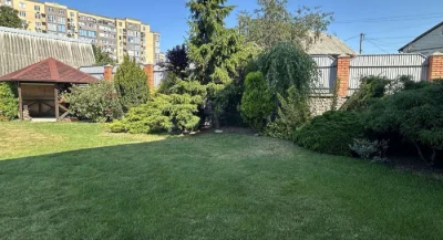 Продаж 1/2 частини будинку на ДНС