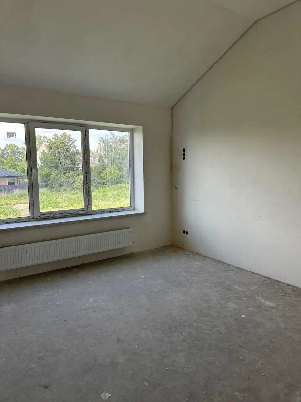Sale of a modern 3-bedroom townhouse in the Zarechye area
