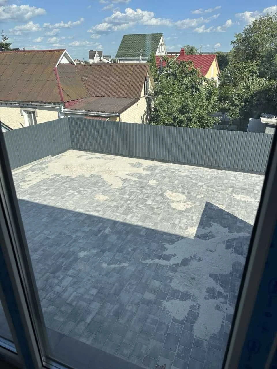 Sale of a modern 3-bedroom townhouse in the Zarechye area