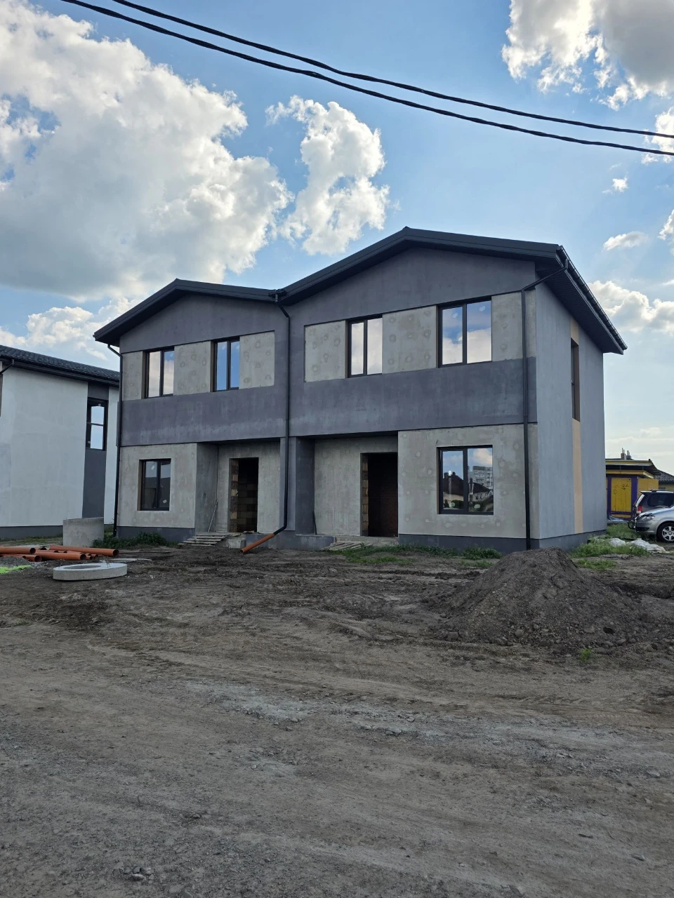 Продаж будинку дуплекса на Таращанському масиві
