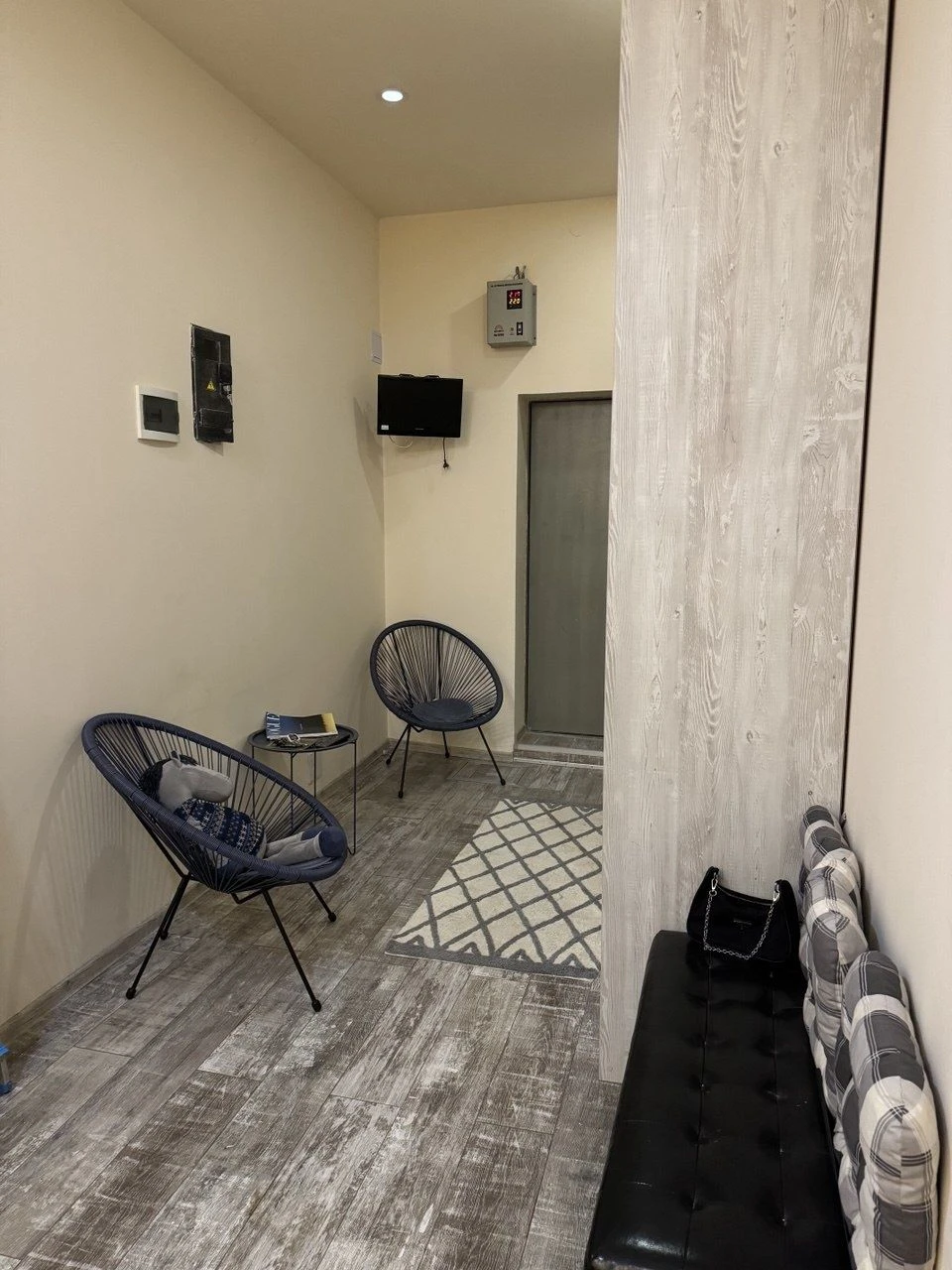 For Sale House in Zalesniche Village