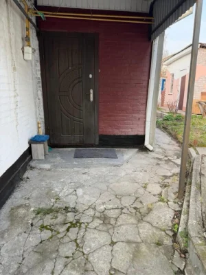 Sale of a part of a house in the Center (near the waterfront)