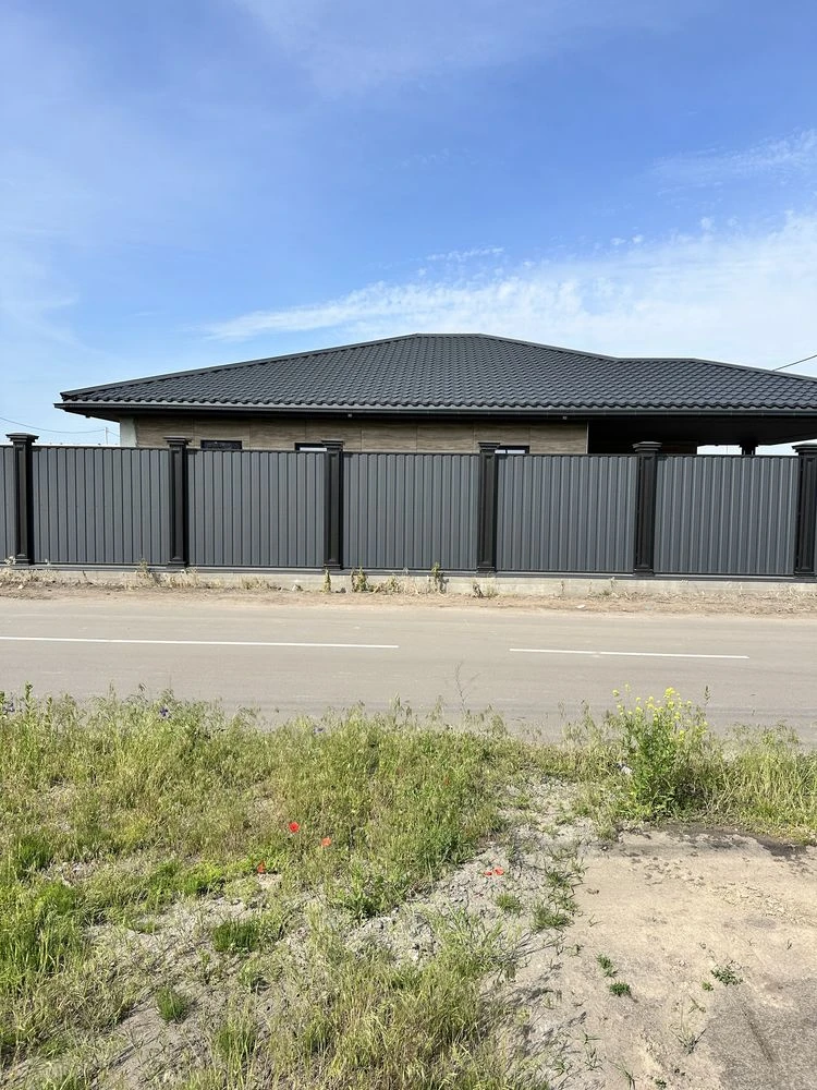 Sale of House in Tsarsel's Village, Tarashansky District
