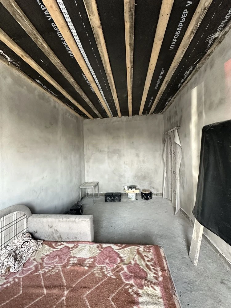 Sale of House in Tsarsel's Village, Tarashansky District