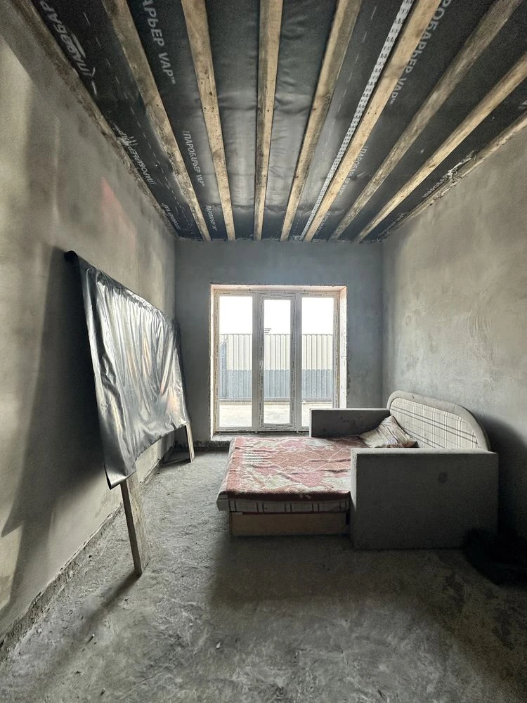 Sale of House in Tsarsel's Village, Tarashansky District