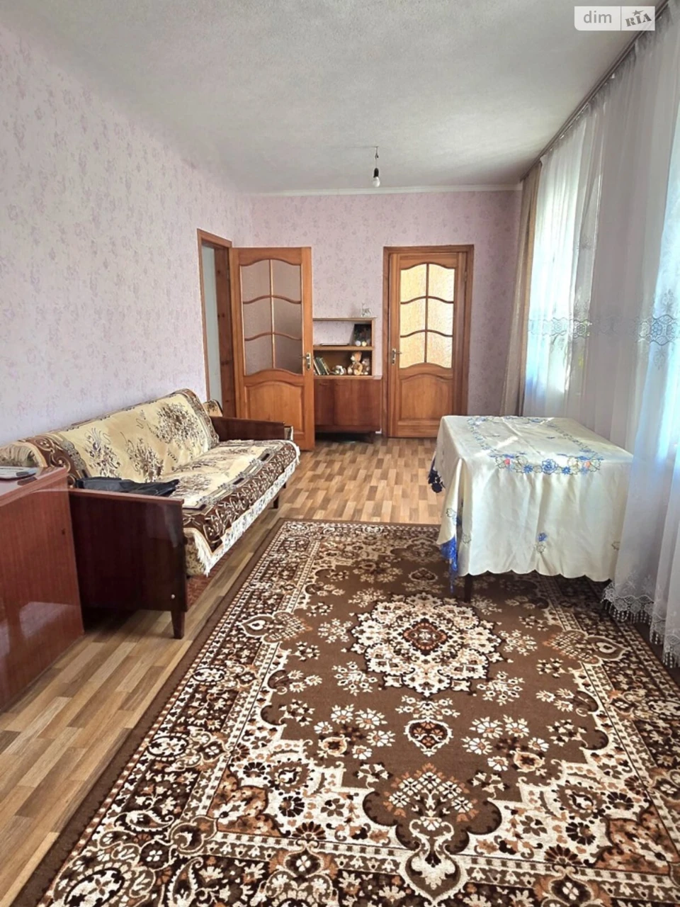 Продаж Будинок, Залізничне селище