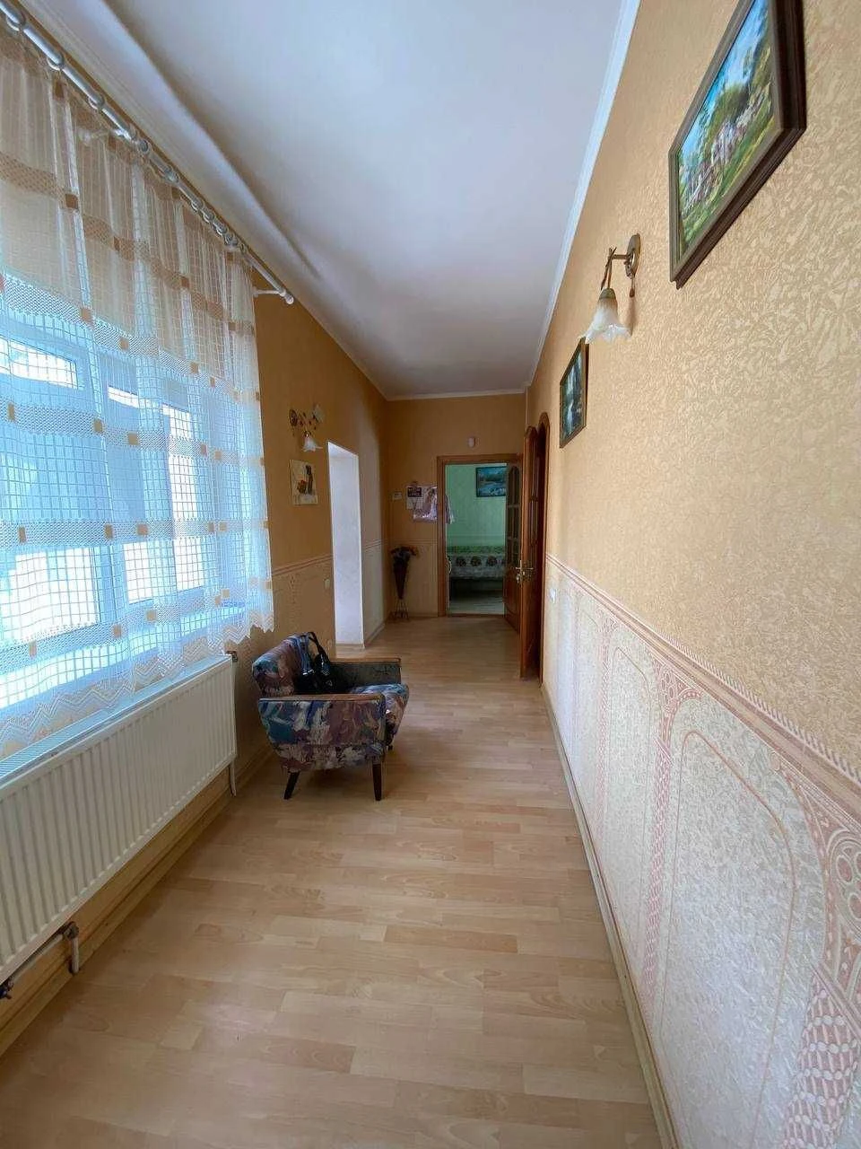 Продаж будинку в Центрі міста