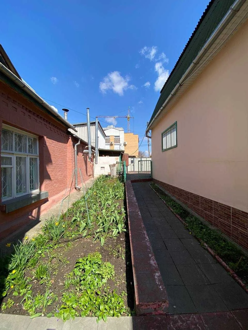 Продаж будинку в Центрі міста
