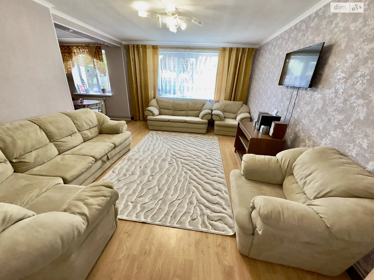 Sale of a Part of the Levnesky House