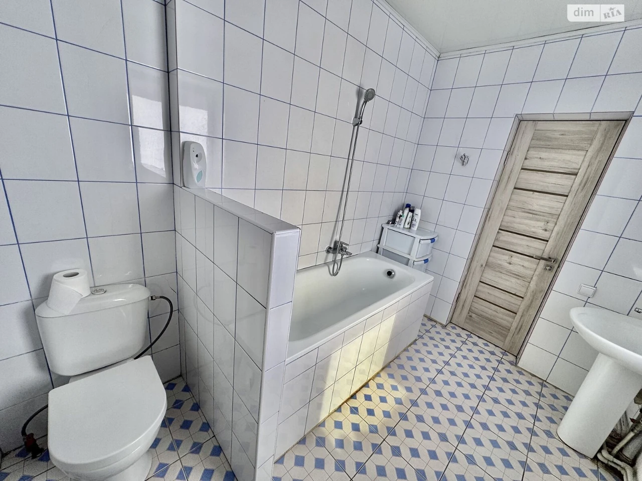 Sale of a Part of the Levnesky House