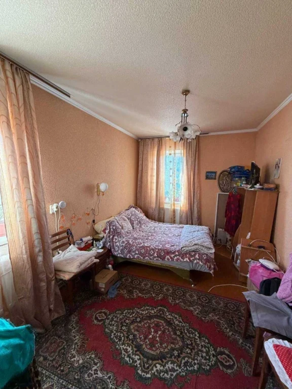 Продаж частини будинку, Центр