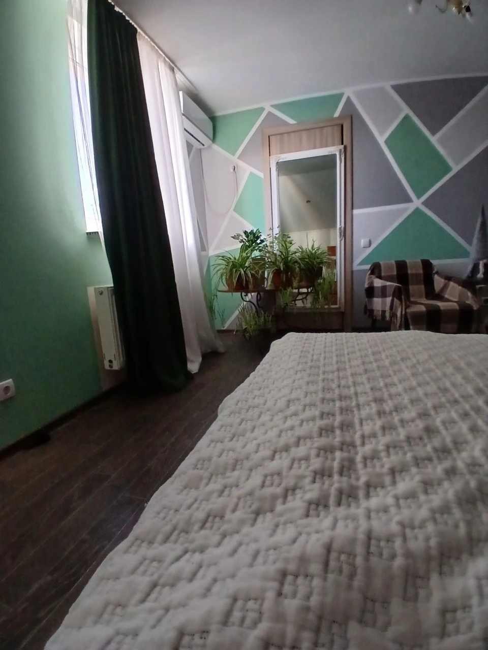 Два будинки для великої, дружньої родини від власника