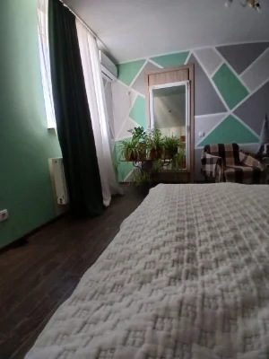 Два будинки для великої, дружньої родини від власника