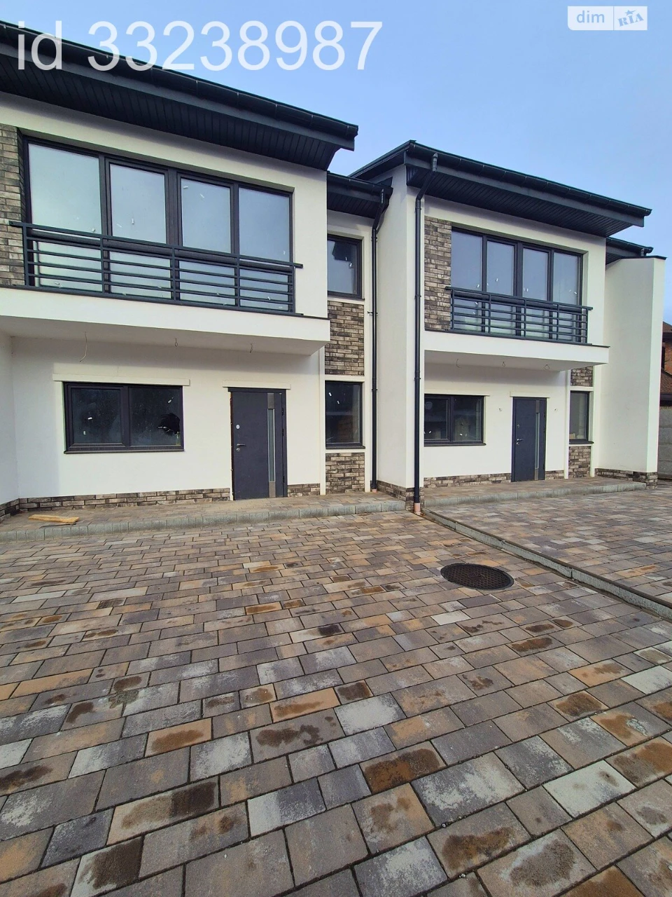 Sale of Townhouse "Viyskbud"