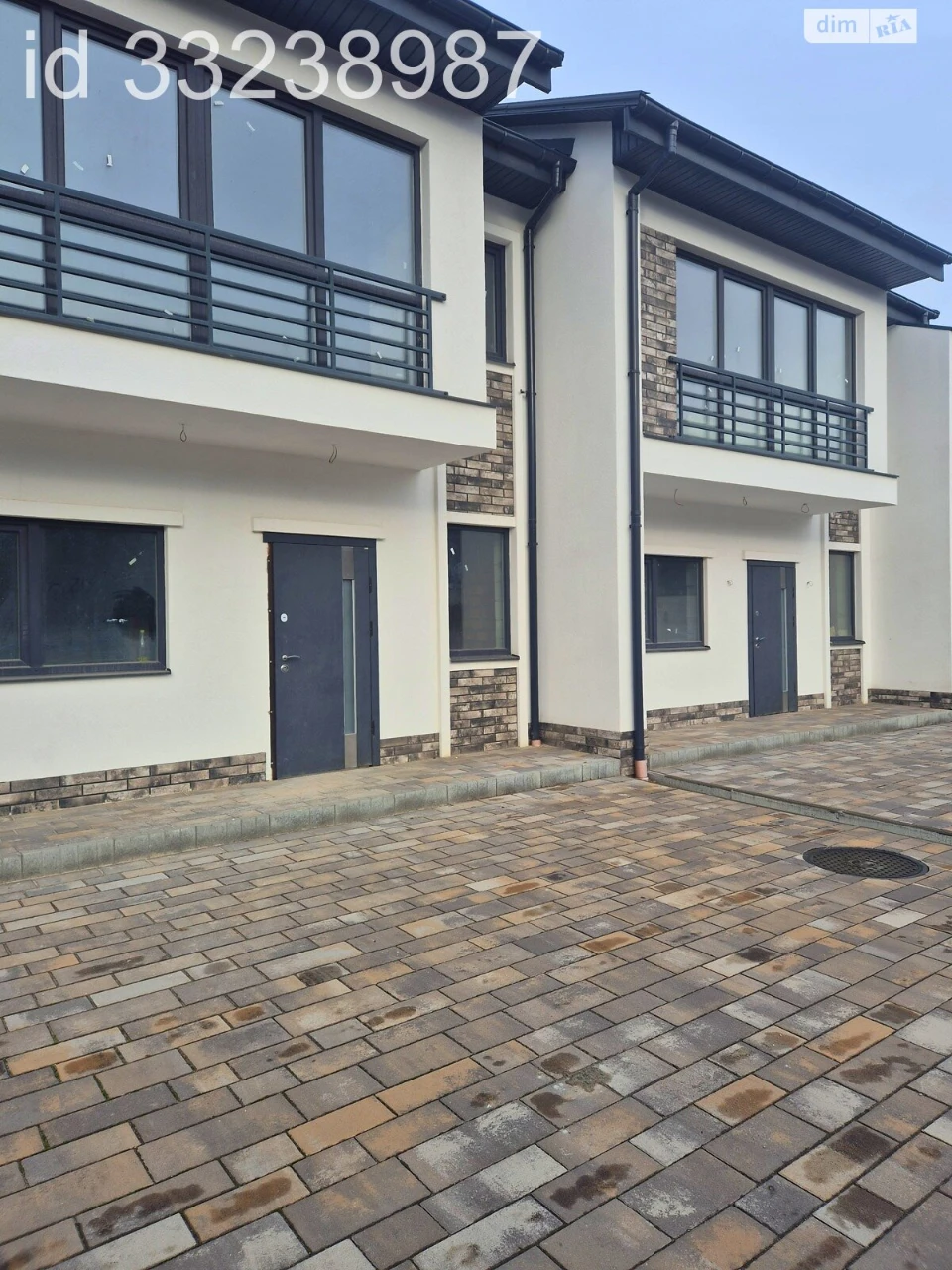 Sale of Townhouse "Viyskbud"
