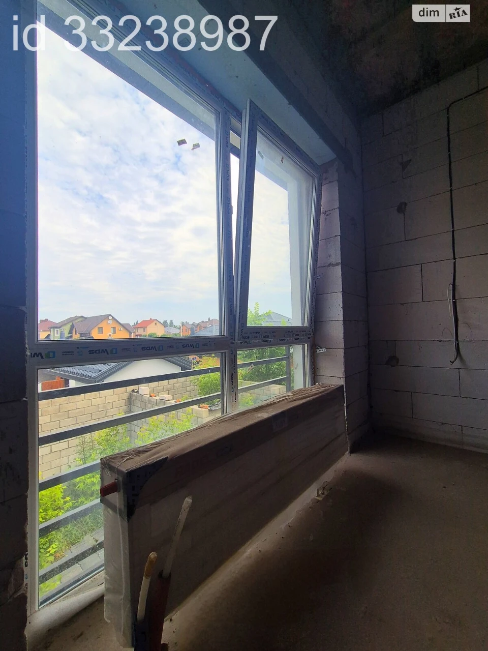 Sale of Townhouse "Viyskbud"