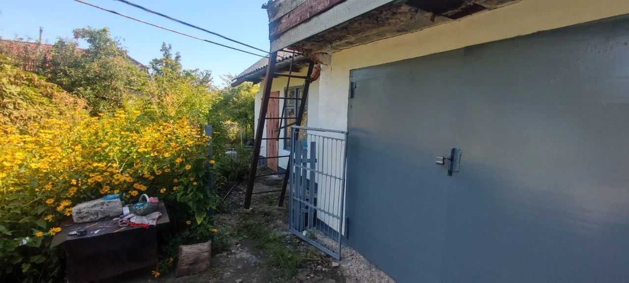 Продам частину будинку Залізничне селище
