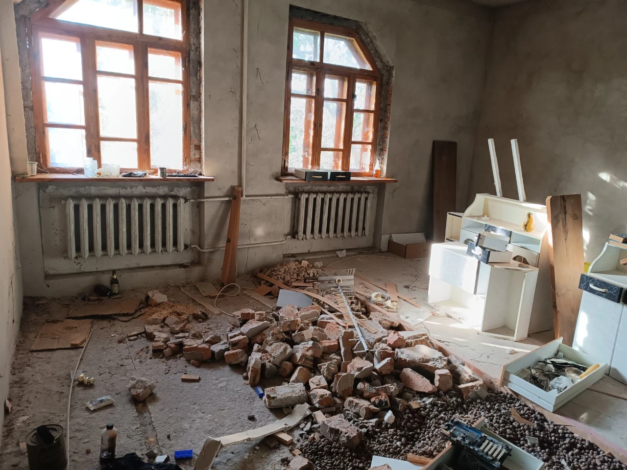 Окремий цегляний будинок на Заріччі