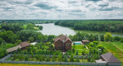 Сучасний заміський будинок для Вашої родини