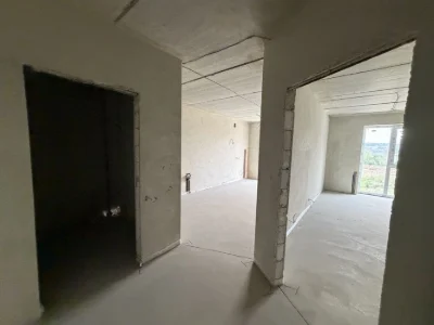 Продаж чорнової квартири , вул.Єнківська