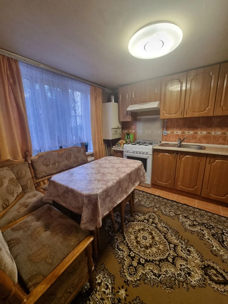 Продам частину будинку в Центрі  з ремонтом/Меблями та техні