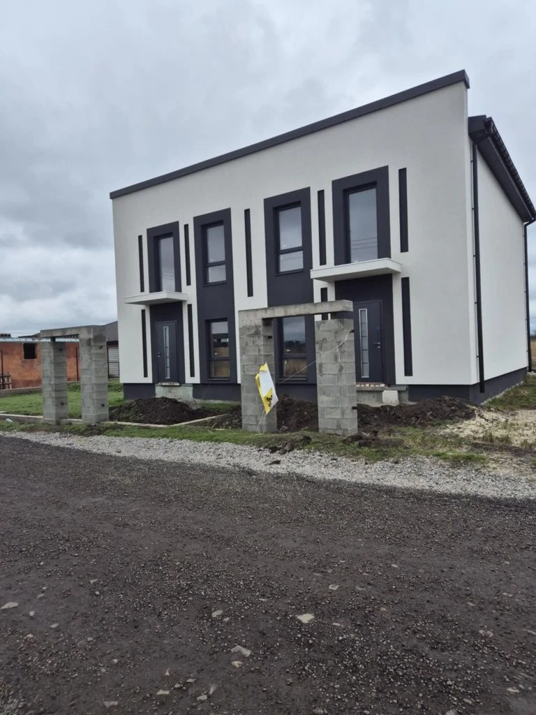 Продам дуплекс на Царському селі
